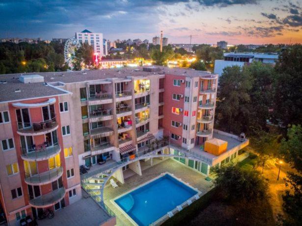 St.vlas Apartment *